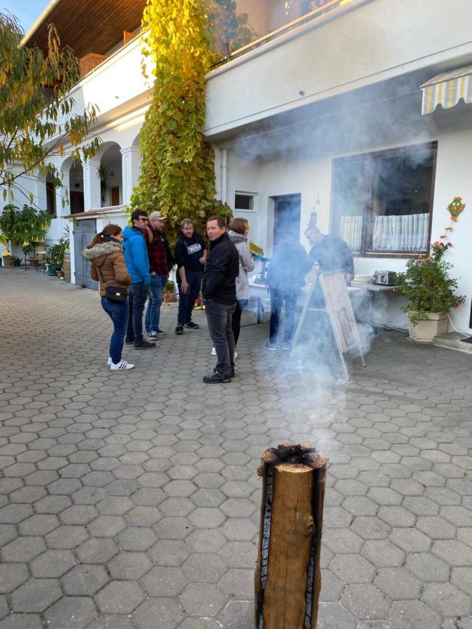 Andreashof Moerbisch Hotel Morbisch am See Bagian luar foto