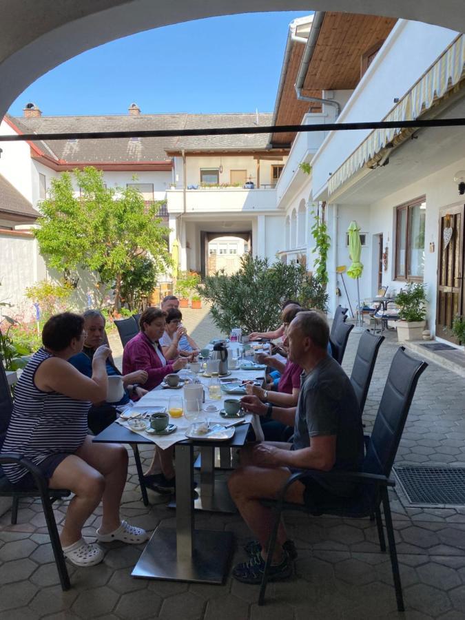 Andreashof Moerbisch Hotel Morbisch am See Bagian luar foto